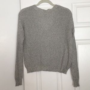 Brandy Melville Sweaters - BRANDY MELVILLE v-neck sweater Brandy Melville Sweaters - BRANDY MELVILLE v-neck sweater